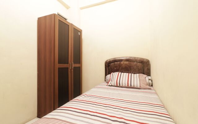 Daddy's Room Apartemen City Park by ZUZU