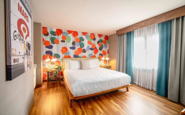 The Kinney - Venice Beach