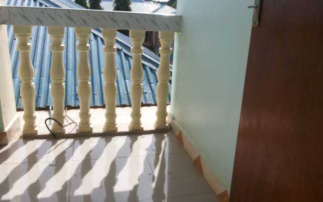 Lira Tasha Hotel