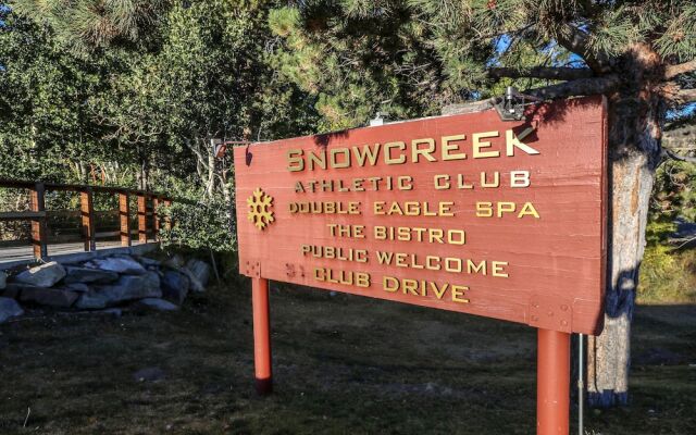 Sierra Manors 75 Cozy and Comfy Condo, On the Shuttle Route by Redawning