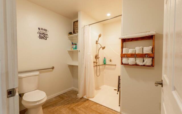 Hurricane Hideaway Lodging