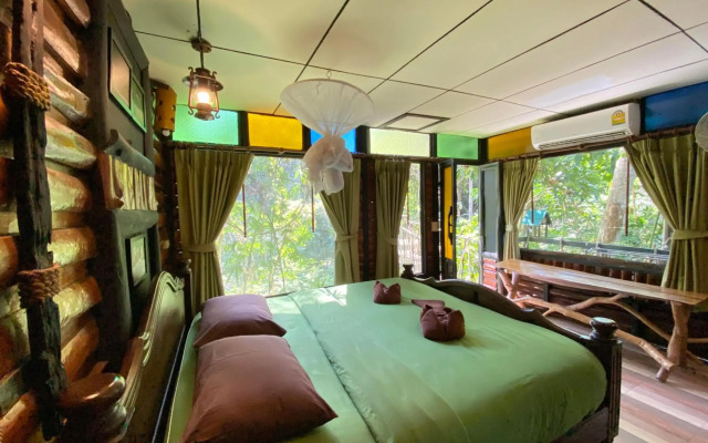 Khao Sok Tree House