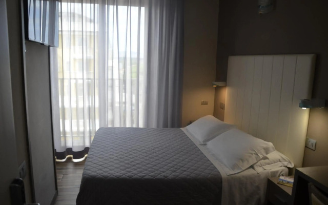 Yes Hotel Touring & SPA