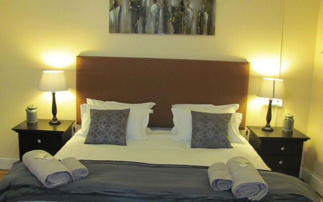 Stellar Dust Guest House