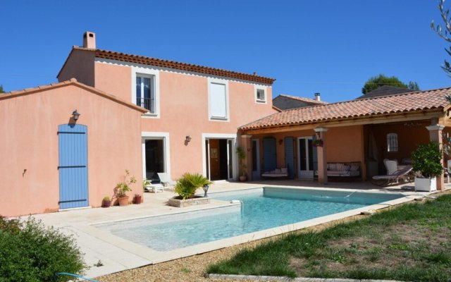 Villa With 3 Bedrooms in Villelaure, With Private Pool, Enclosed Garde