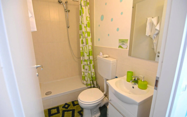 B&B Tecla