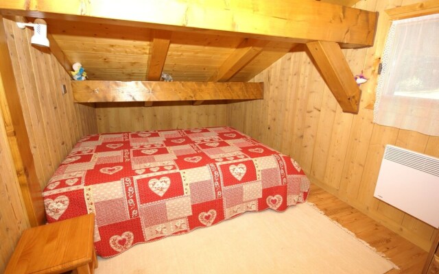 Peaceful Chalet in Les Houches with Garage