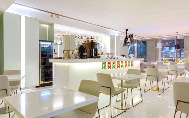 Ambience Hotel Taipei