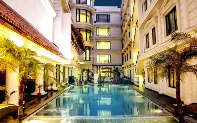 Anandha Inn Convention Centre and Suites