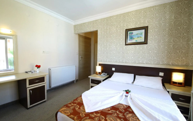 Acem Hotel