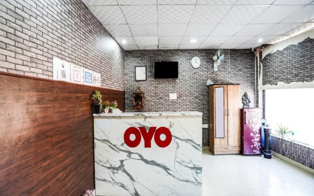 OYO Flagship 80502 Dream Palace Inn