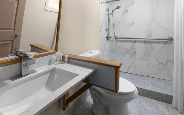 Baymont by Wyndham Iron Mountain