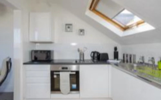 Lowcay Apartment C