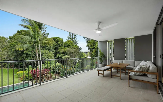 Pool View 3-Bed Oasis in Drift Resort