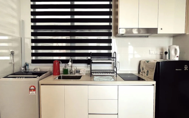 Stunning Seaview Cosy Studio Apartment In Melaka