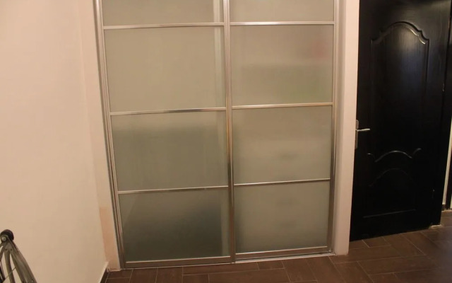 Cozy & Gated Compound