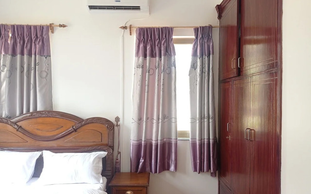 Janaki House