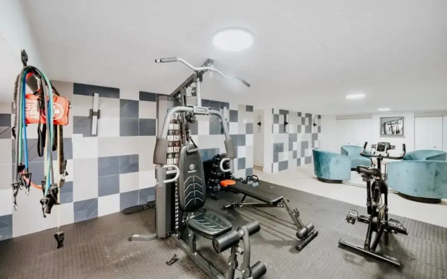 TWO Bedroom Apartment