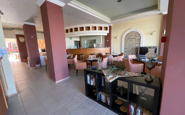 Hotel Flisvos