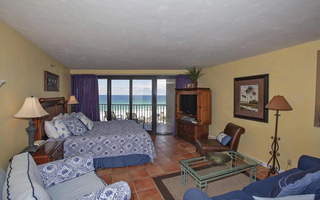 Beachside Towers at Sandestin by Panhandle Getaways