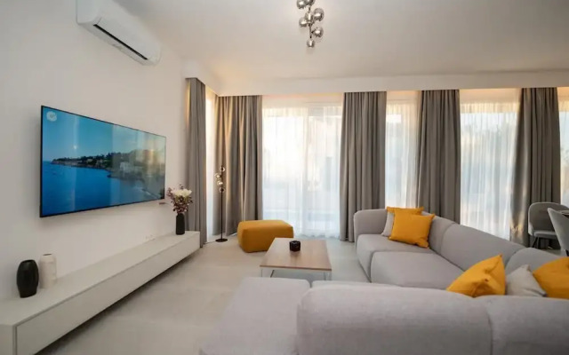 Villa Cataleya with private heated pool