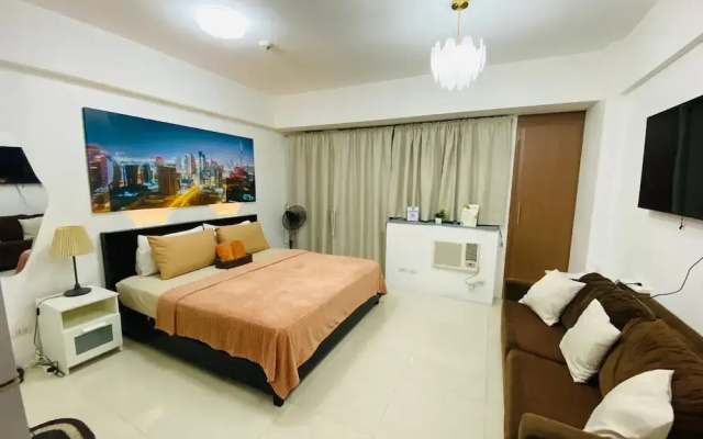 One Palm Tree Villas