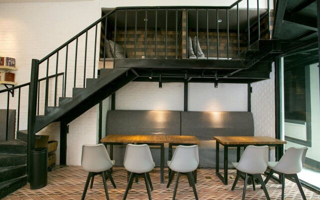 Dengba Hostel Shanghai Flagship Store