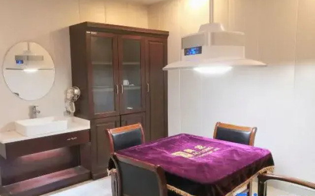 Yuyao Liangnong Hotel