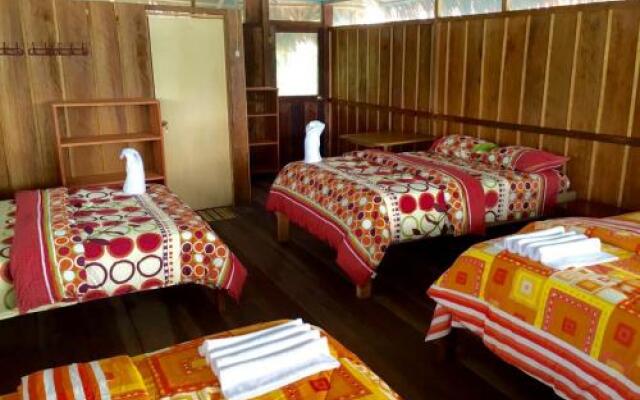 Yaku Amazon Lodge & Expeditions