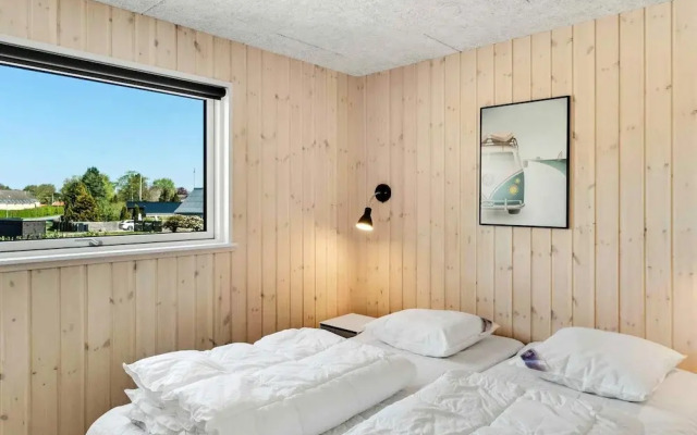 5 Star Holiday Home in Dronningmolle