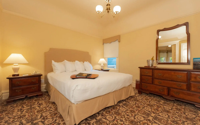 Stanyan Park Hotel