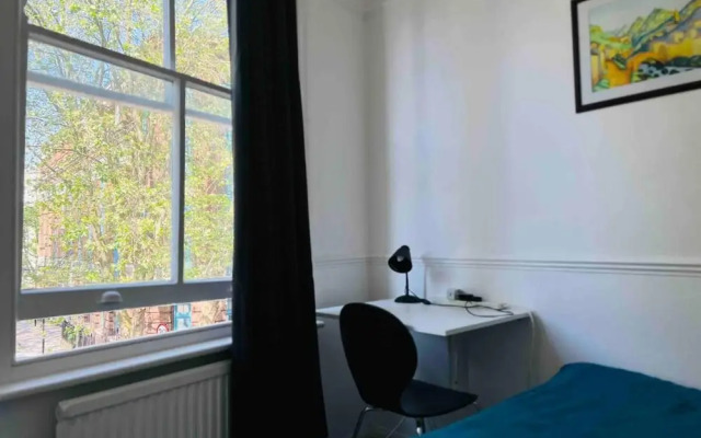 Private Rooms for 7 People With Bathroom
