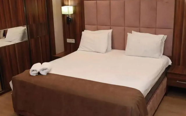 Pilot Apart Hotel