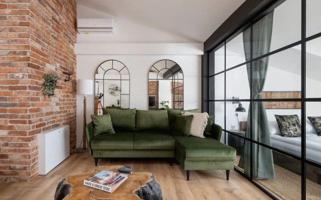 Wawel Castle Studio Dietla by Renters