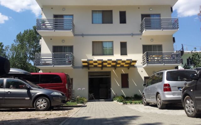 Aparthotel Vila Tufi