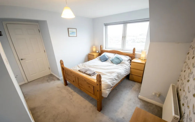Tranquil 2Bed/2Bath Duplex Falkirk
