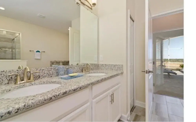 Champions Gate (230704) - 8 Br Villa