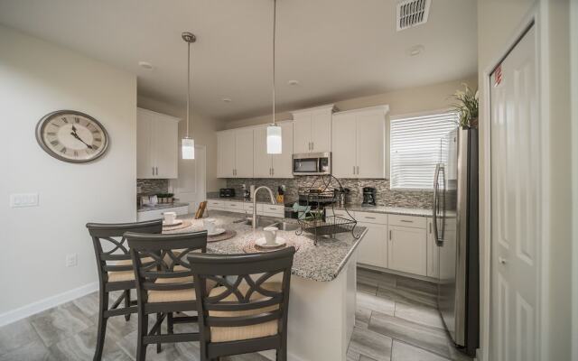 Lovely Vacation Home with Pool CG1646