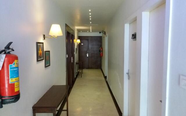 Hotel Maple Inn