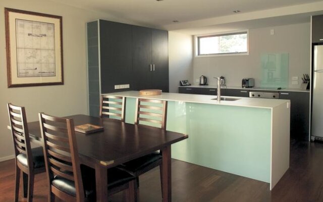 The Moorings on Marlborough Apartment