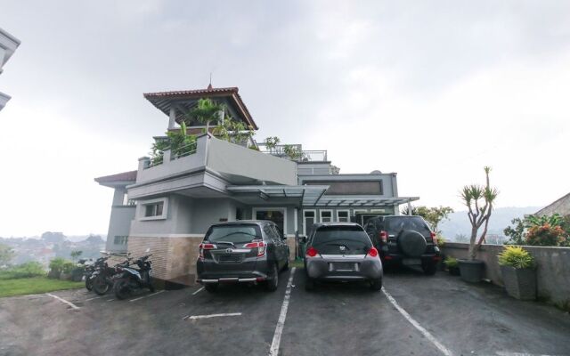 Airy Dago Golf Raya 49 Bandung