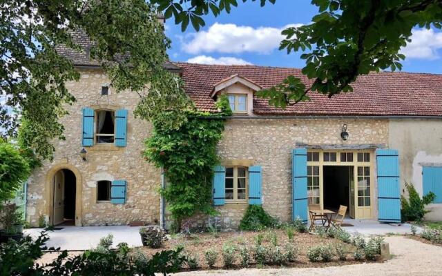 5 bedroom house with private pool, S Dordogne