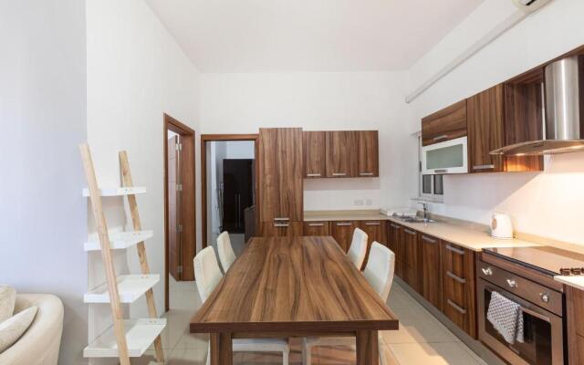 Modern APT next to UNI Skatepark St Julians by 360 Estates