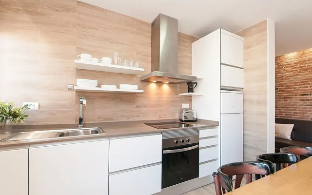 BHM1-3415 Modern 2 Bedroom Apartment