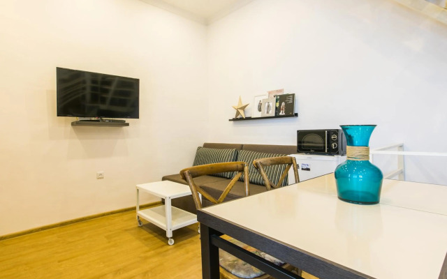 Apartment On Saadi Str Old Tbilisi