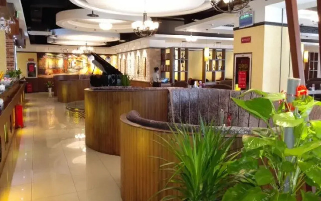 Fenghuang Xingyuan Hotel