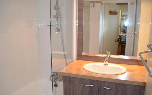 Appartement Les Menuires, 1 pièce, 4 personnes - FR-1-452-142