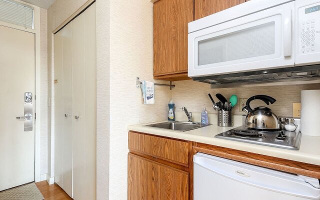 The Shores Beachside Studio Unit 5679