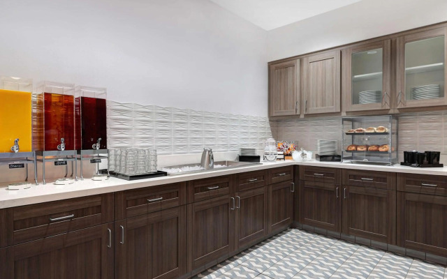Homewood Suites by Hilton Santa Clarita
