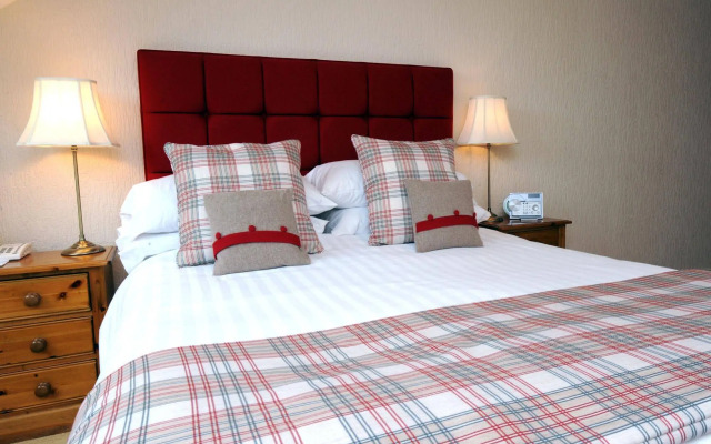 Wolfscastle Country Hotel